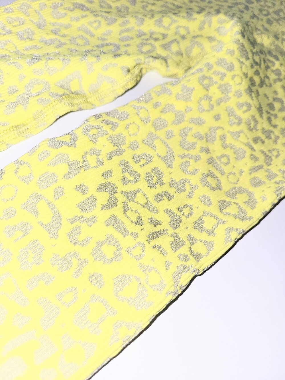 NWOT Free People Movement Good Karma Leopard Print Leggings Activewear Med/Lg - Picture 9 of 16